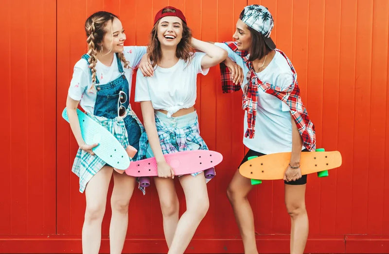 What Is 90s Fashion? 20 Best 90s Trends Are Making a Comeback What Is 90s Fashion? 20 Best 90s Trends Are Making a Comeback