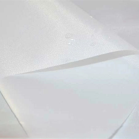 A close-up of Longan Craft’s Multicolor 300D Oxford Fabric showcases its water-repellent PU coated polyester surface, highlighting the durable protection this material offers for bags and backpacks.